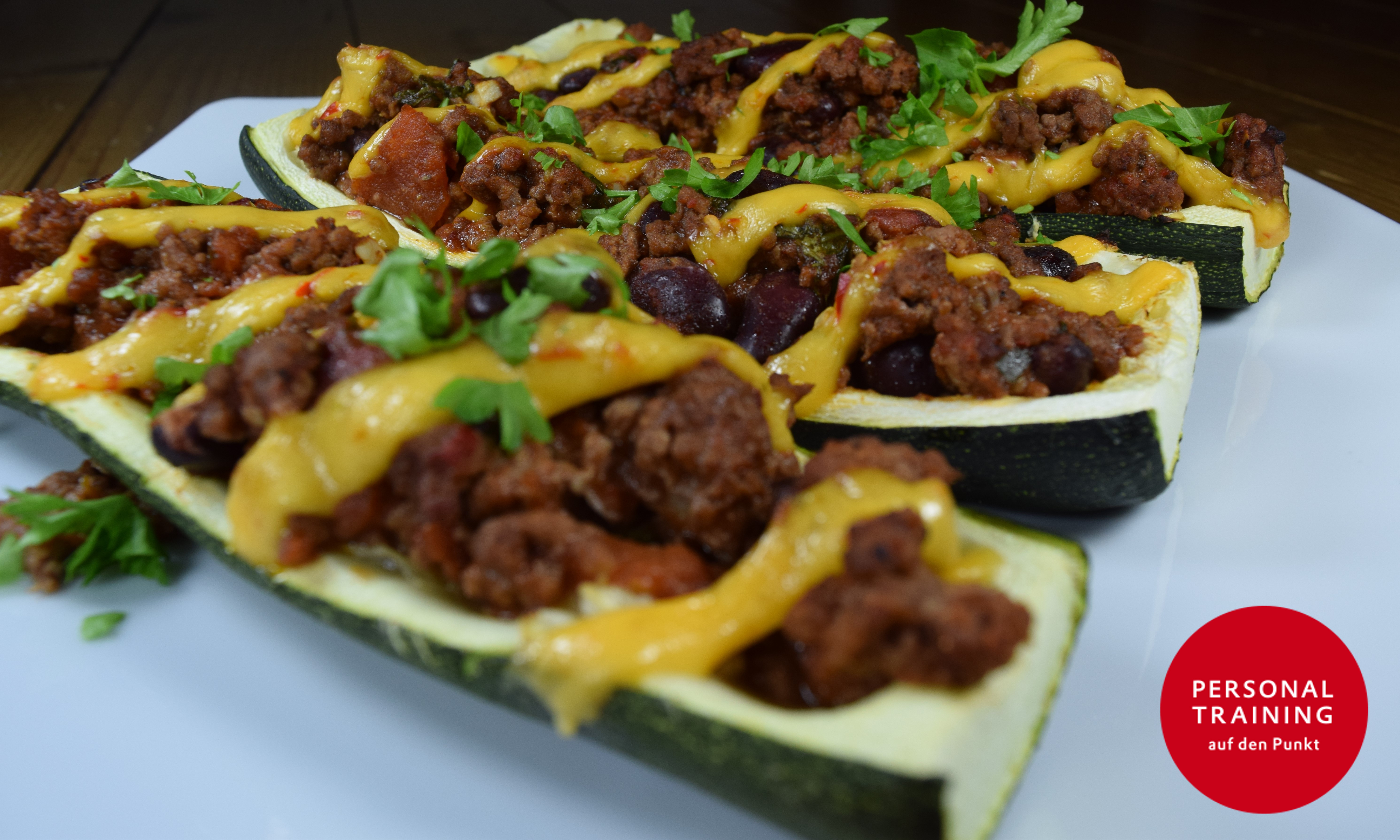 Hack-Käse-Zucchini-Boote